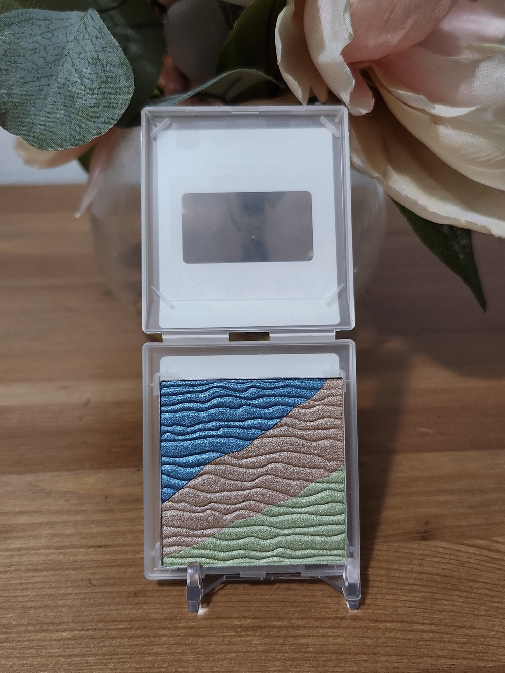 Mary Kay Shimmer Trio Eyeshadow - Blue, Champagne & Green